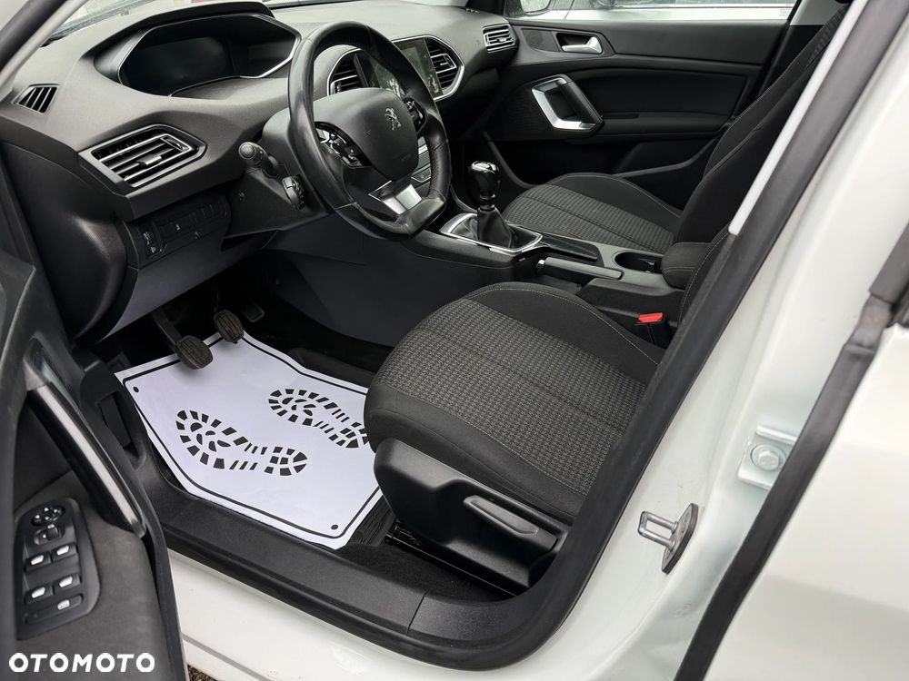 Peugeot 308 1.5 BlueHDi Active Pack Business S&S - 15
