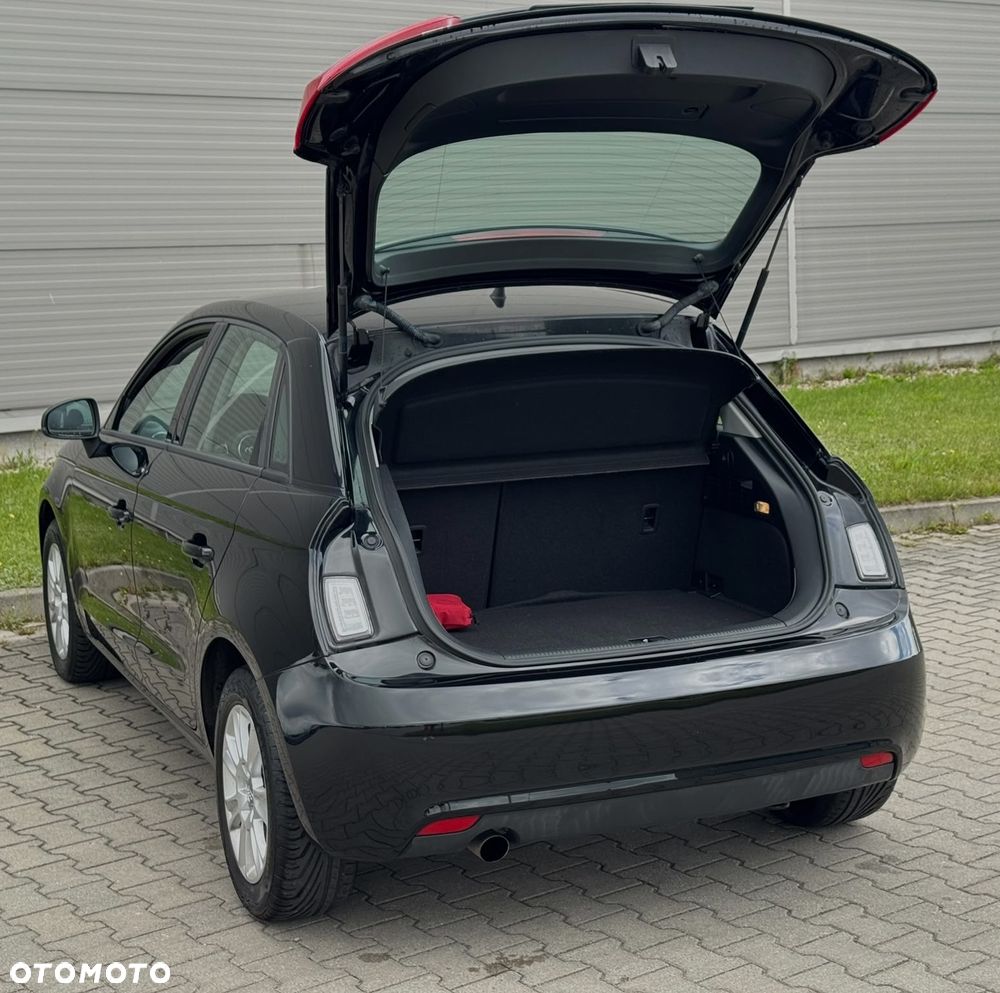 Audi A1 Sportback 1.6 TDI Attraction - 15