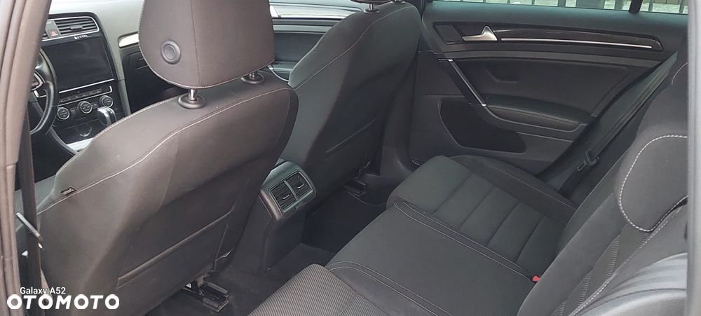 Volkswagen Golf - 5