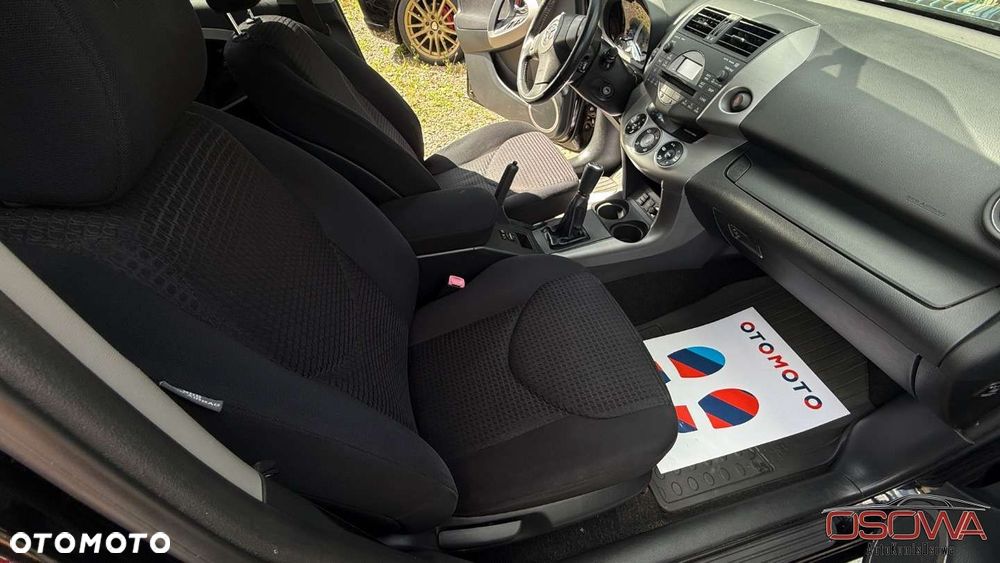Toyota RAV4 - 18
