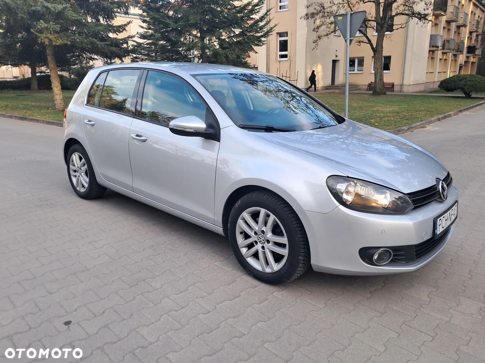 Volkswagen Golf 2.0 TDI DPF BlueMotion Technology DSG Team - 2