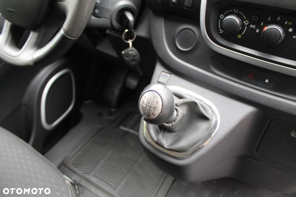 Opel Vivaro - 27