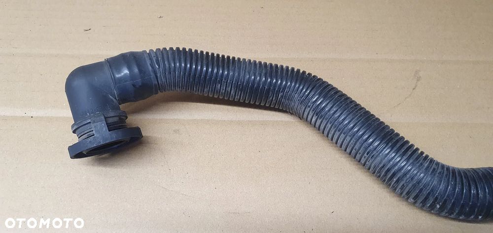 Rura wąż przewód powietrza Audi A4 B6 1.6 8E0133889A - 2