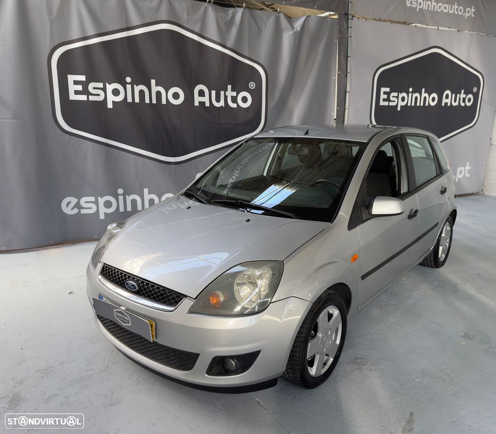 Ford Fiesta 1.25 Ghia - 4