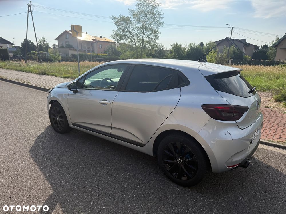 Renault Clio - 9