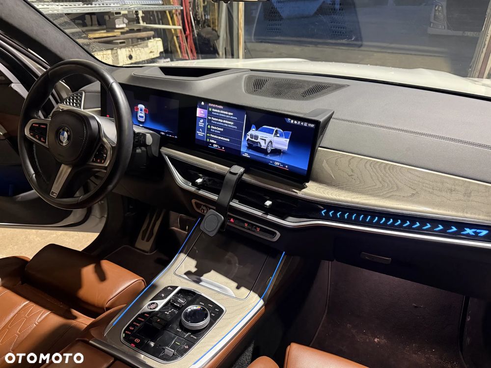 BMW X7 - 20