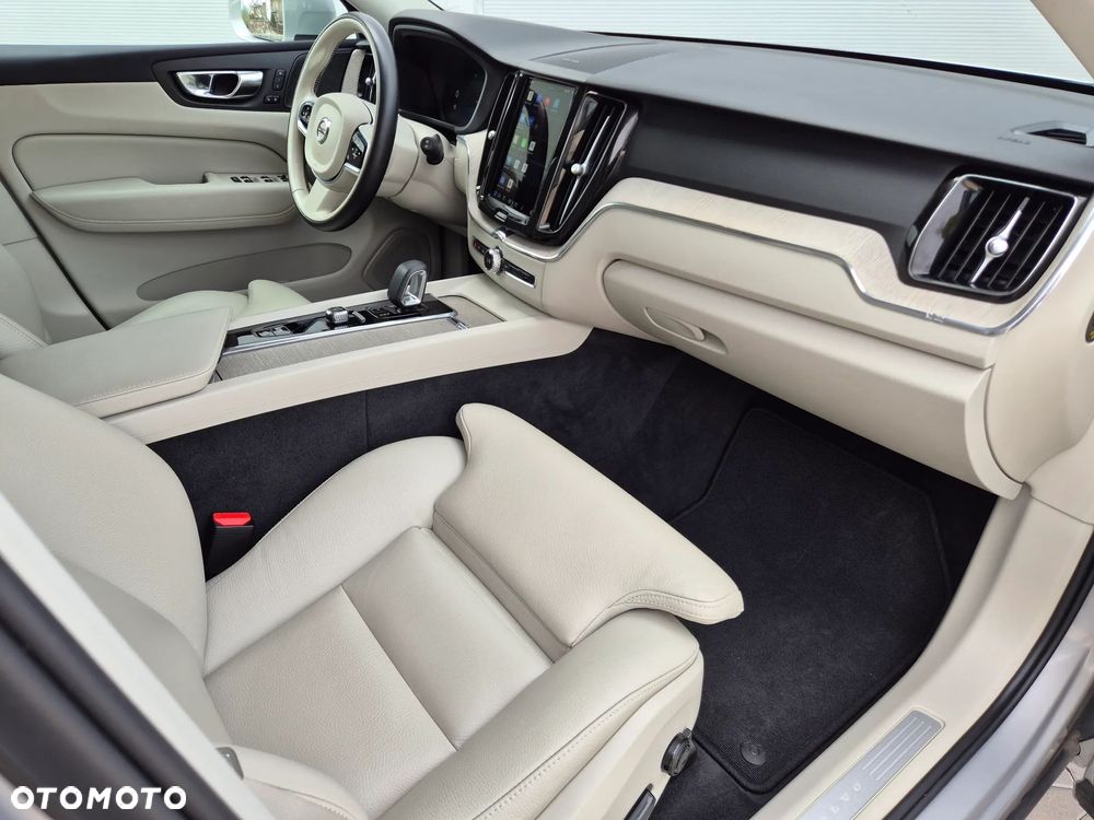 Volvo XC 60 B4 B Geartronic Inscription - 31