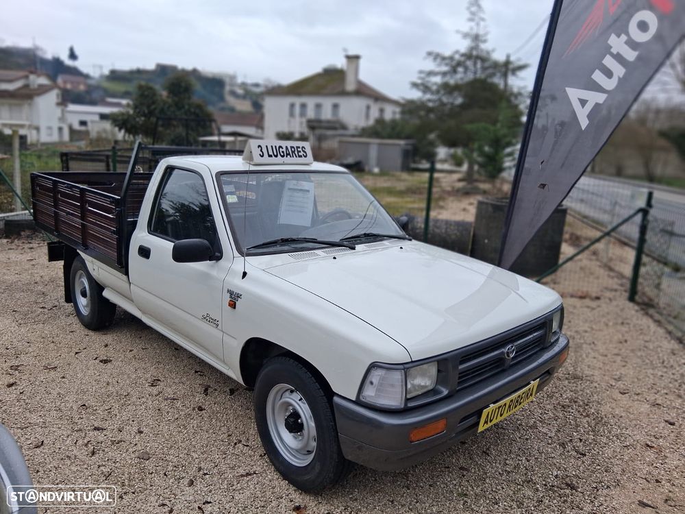 Toyota Hilux - 6
