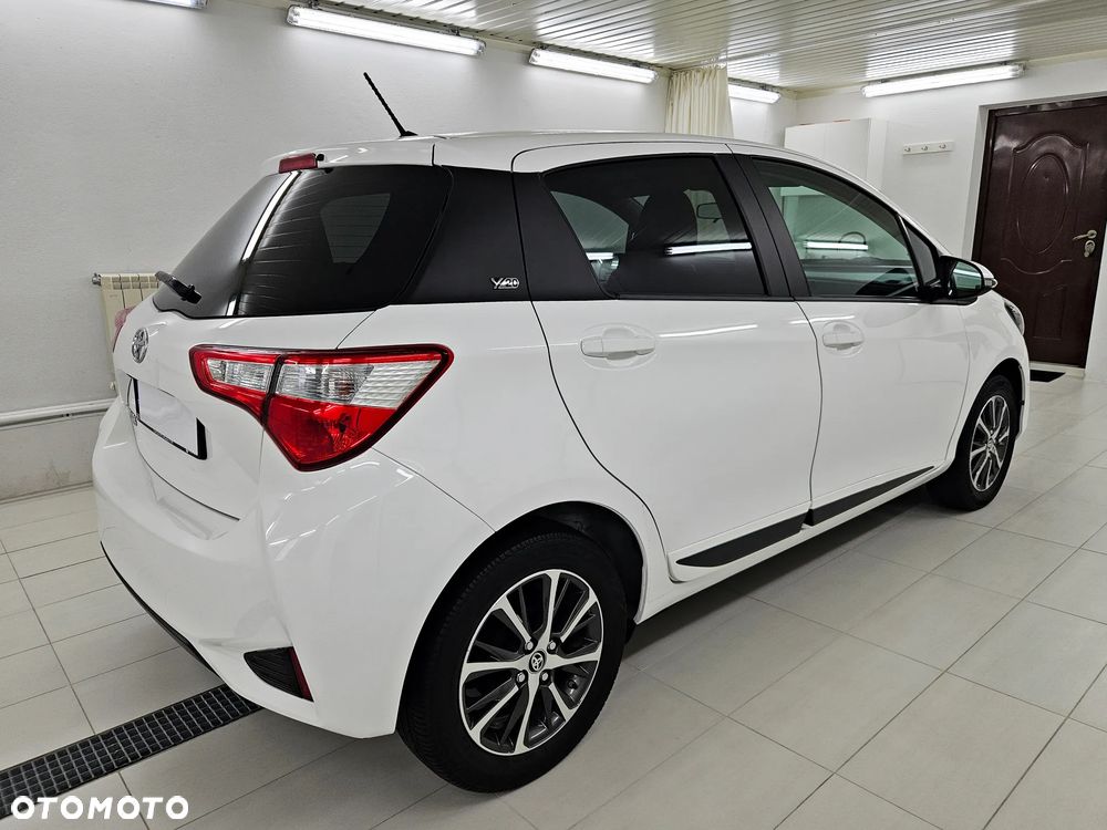 Toyota Yaris 1.5 Premium - 15