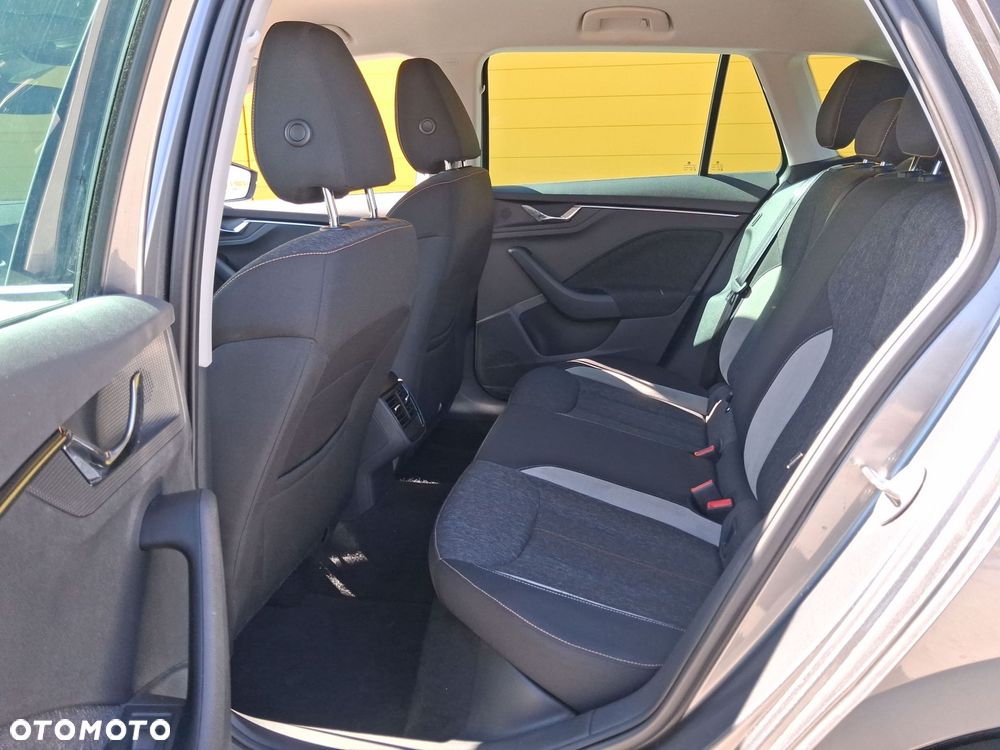 Skoda Kamiq 1.0 TSI Ambition DSG - 12