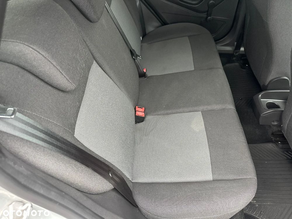 Ford Fiesta 1.25 Ambiente - 23