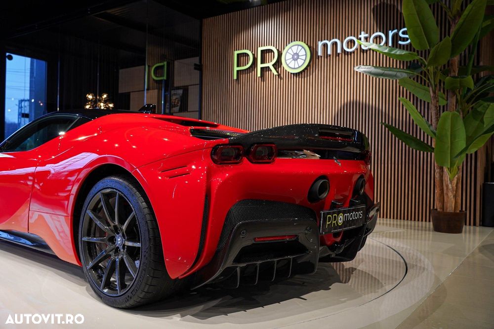 Ferrari SF90 Stradale - 12
