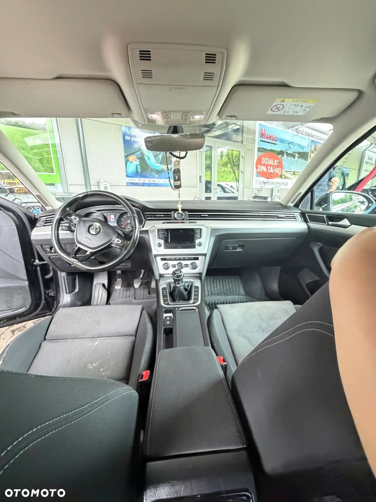 Volkswagen Passat 1.6 TDI BMT Comfortline - 7