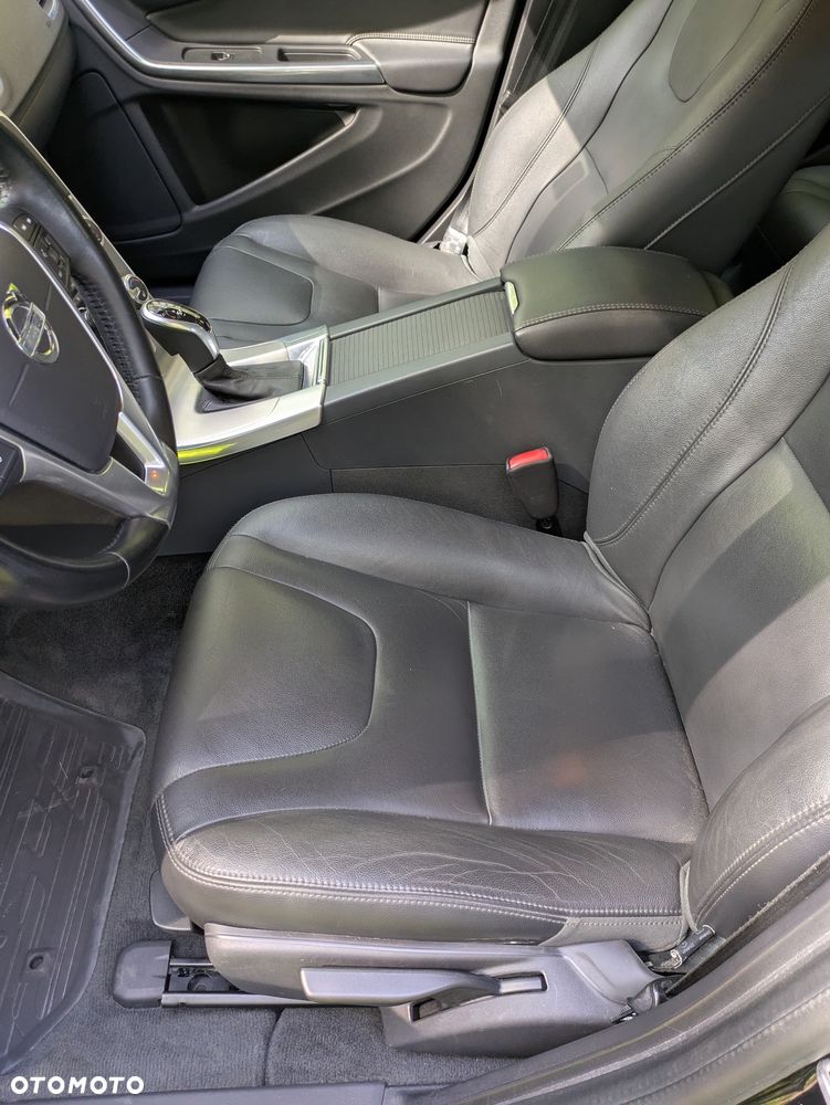 Volvo V60 D4 Drive-E Summum - 19