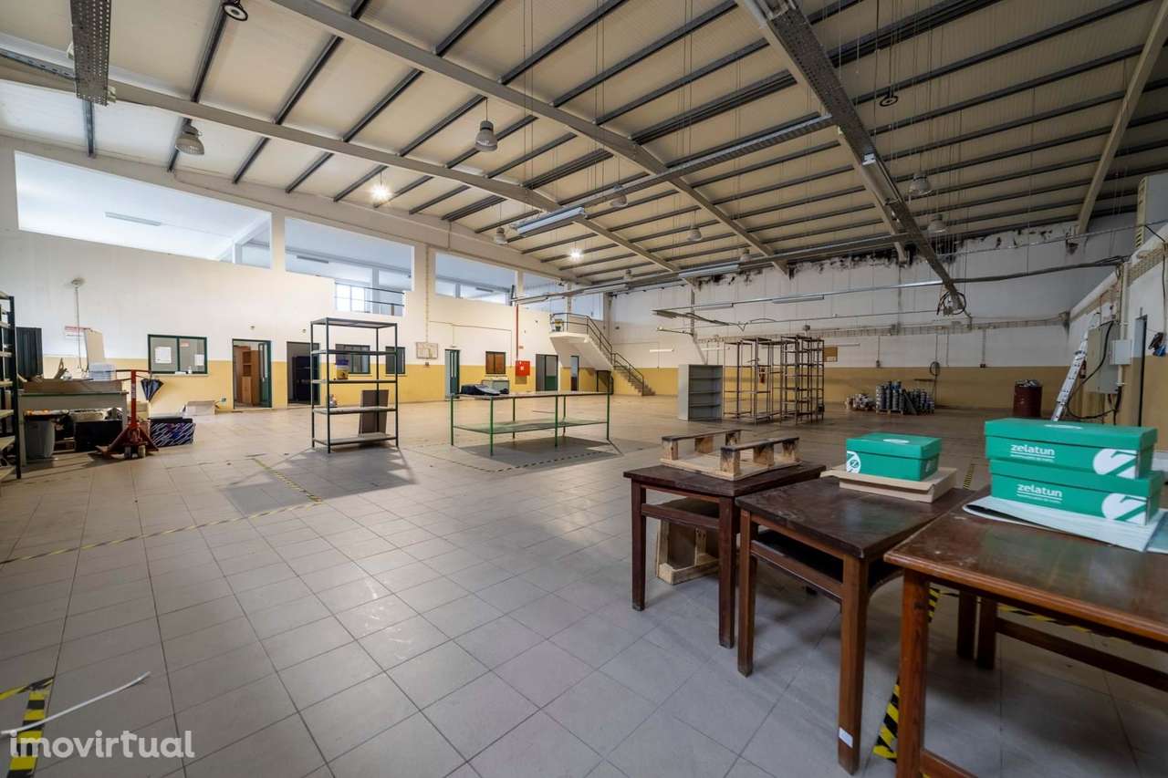 Armazém  Venda em Almeirim,Almeirim - Grande imagem: 3/36