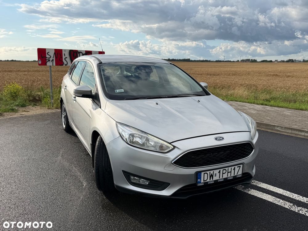 Ford Focus 1.5 TDCi SYNC Edition - 2