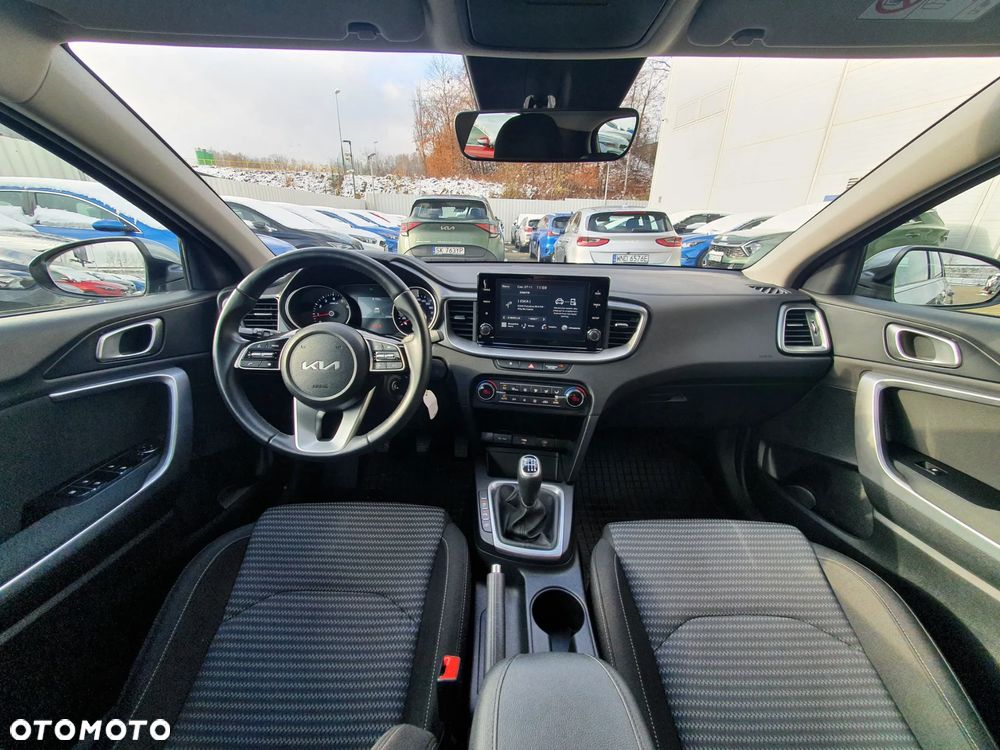 Kia Ceed 1.5 T-GDI M - 27