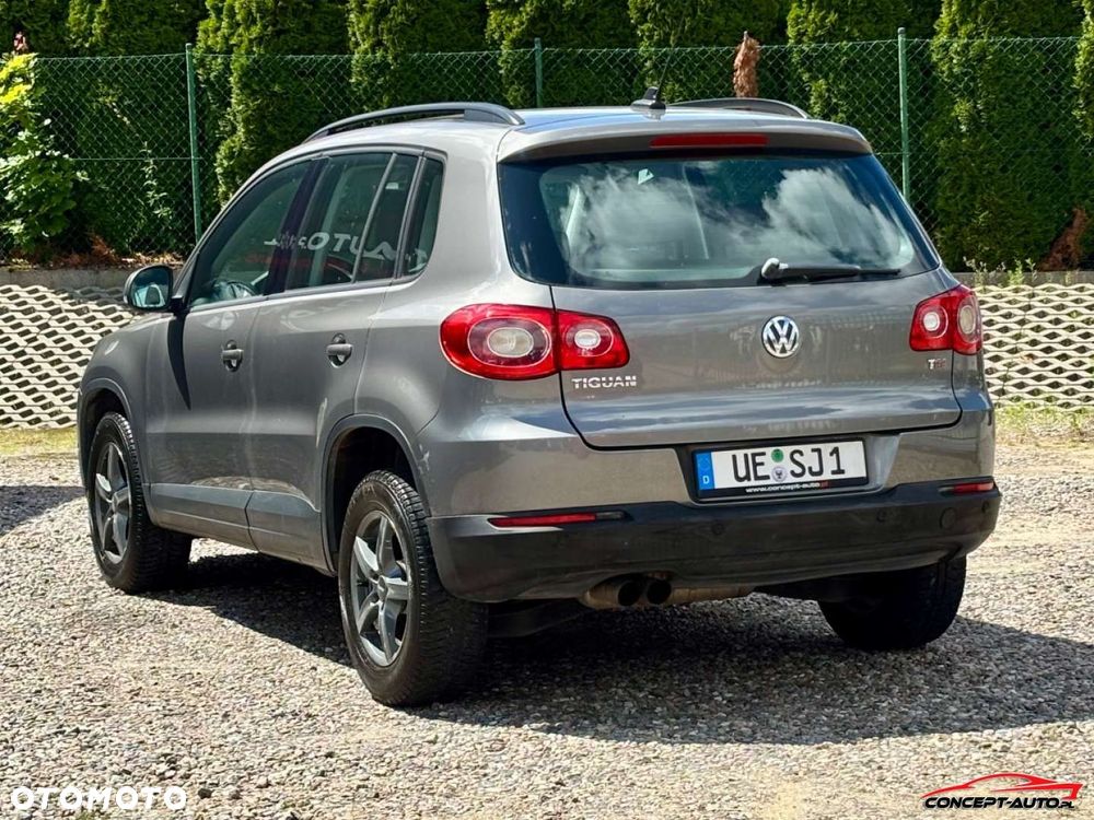 Volkswagen Tiguan - 11