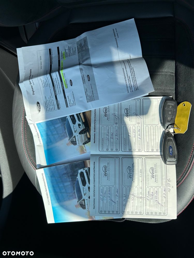 Ford Kuga 1.5 EcoBoost 2x4 Titanium - 40