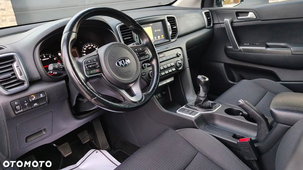 Kia Sportage 1.6 GDI 2WD Dream-Team Edition - 17