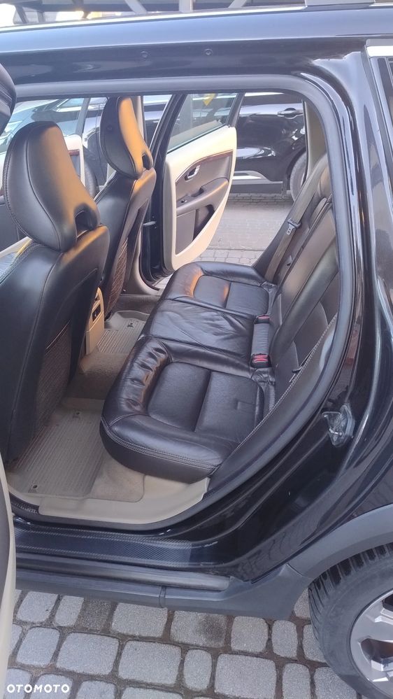 Volvo XC 70 - 12