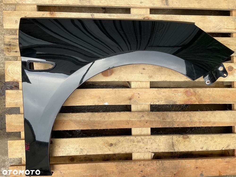 BŁOTNIK PRZÓD PRAWY OPEL ASTRA V K 39011391 CZARNY METALIK - 1