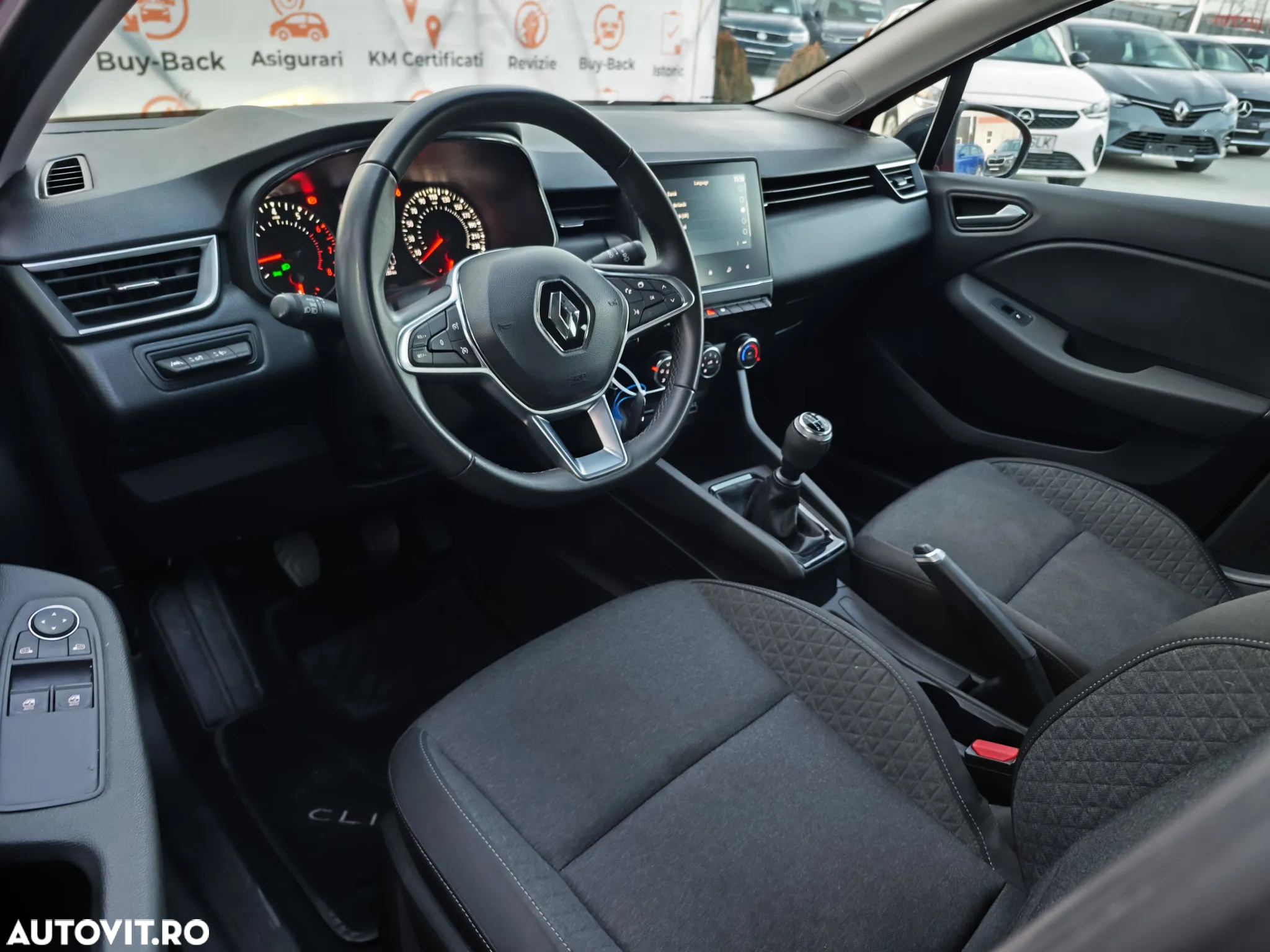 Renault Clio SCe 65 EQUILIBRE - 9