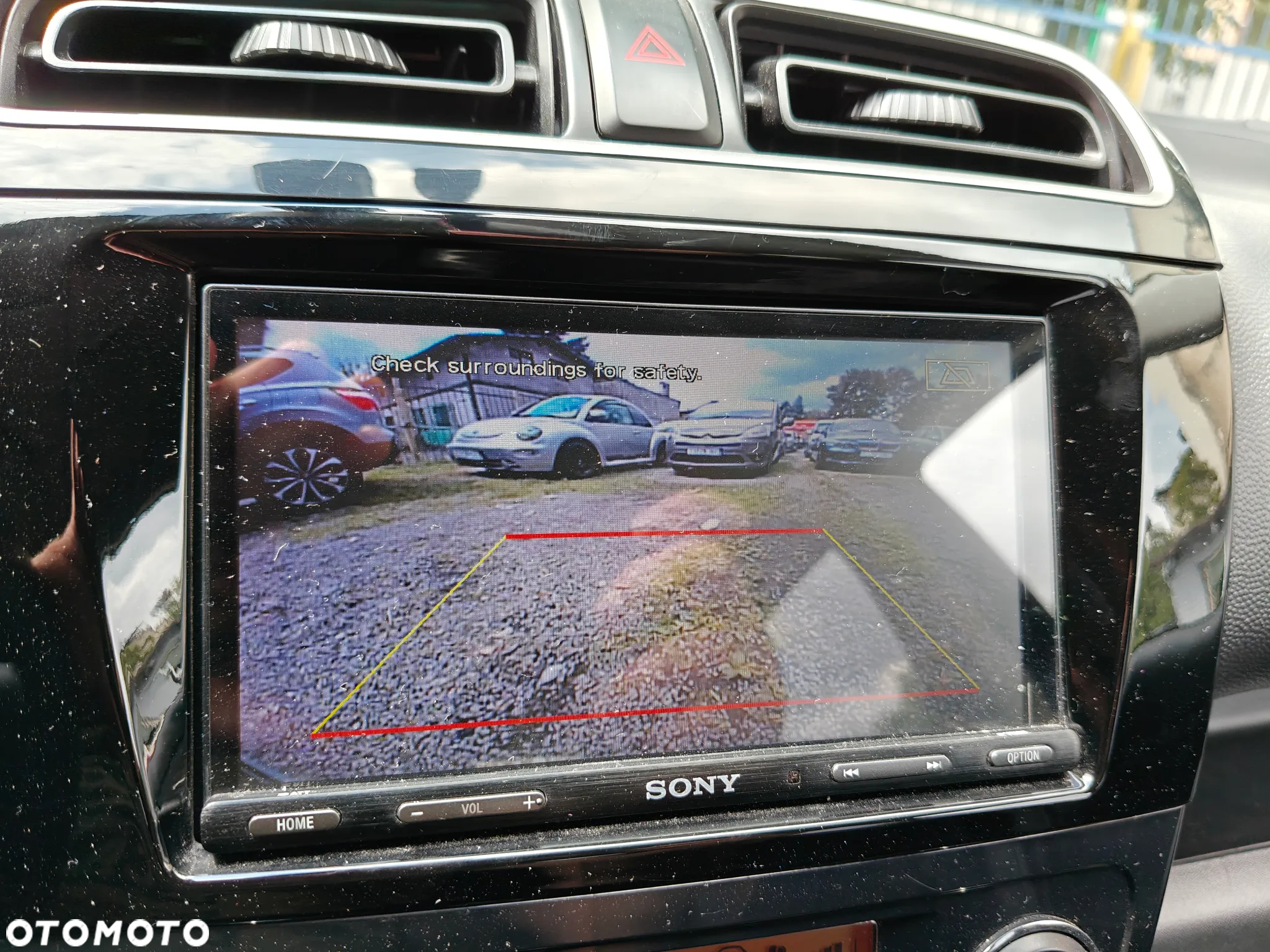 Mitsubishi Space Star AS&G 1.2 CVT Spirit+ Black - 29