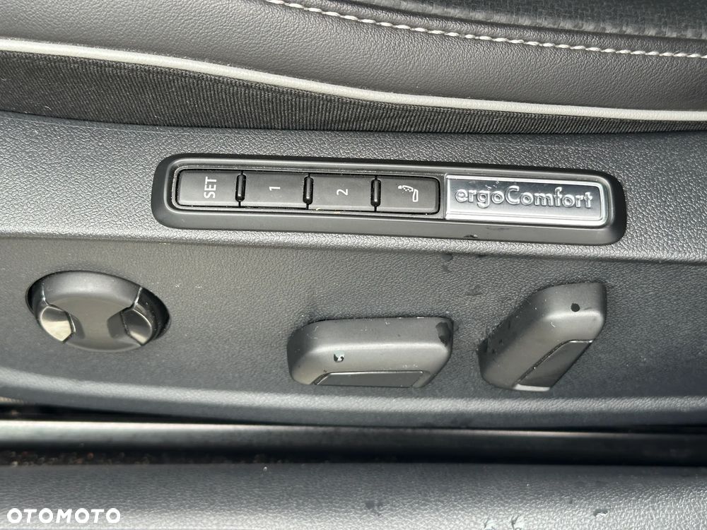 Volkswagen Arteon 2.0 TSI DSG R-Line - 11