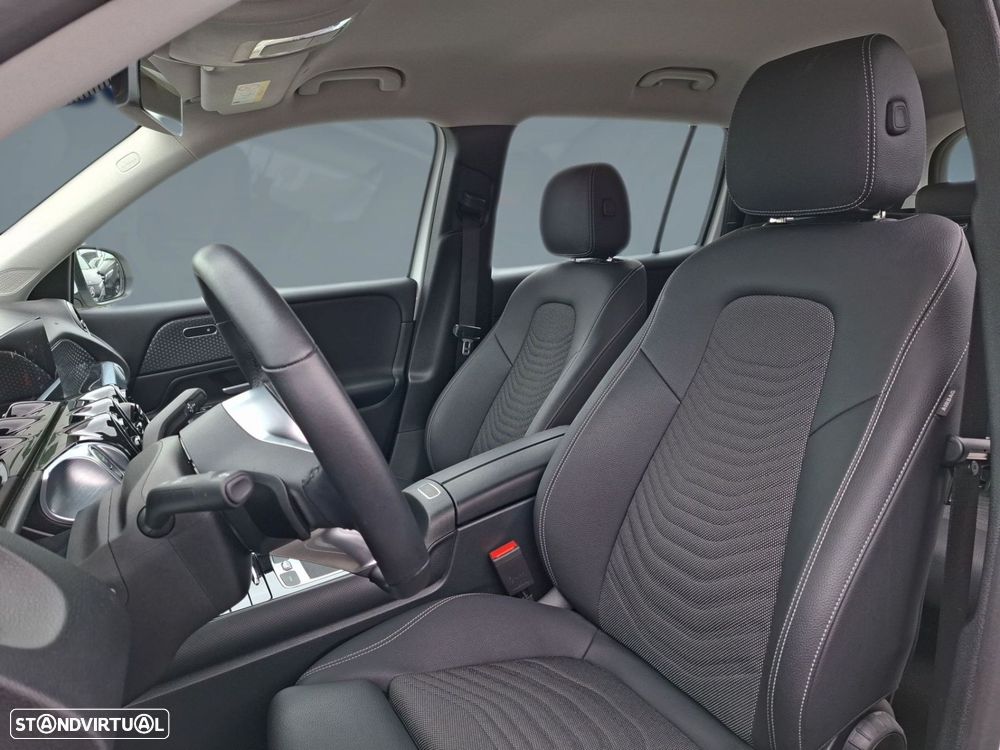 Mercedes-Benz GLB 180 d Progressive — fotografia 11