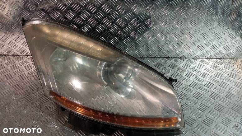 LAMPA PRAWA PRZEDNIA CITROEN C4 PICASSO - 1