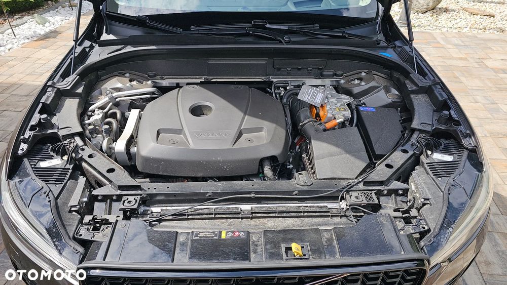 Volvo XC 60 T8 Plug-In Hybrid AWD Ultimate Dark - 25