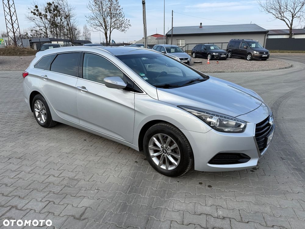 Hyundai i40 Kombi 1.7 CRDi Premium - 13