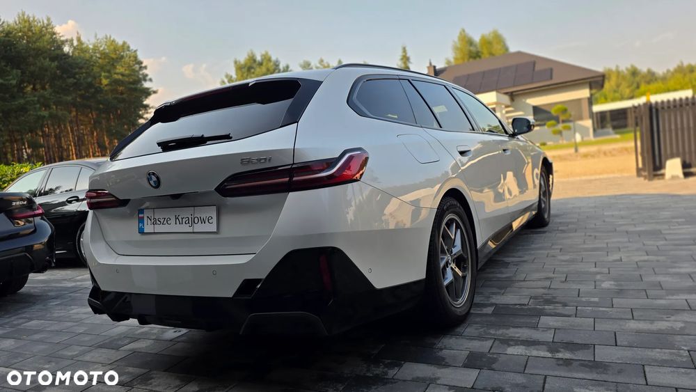 BMW Seria 5 520i mHEV M Sport - 10