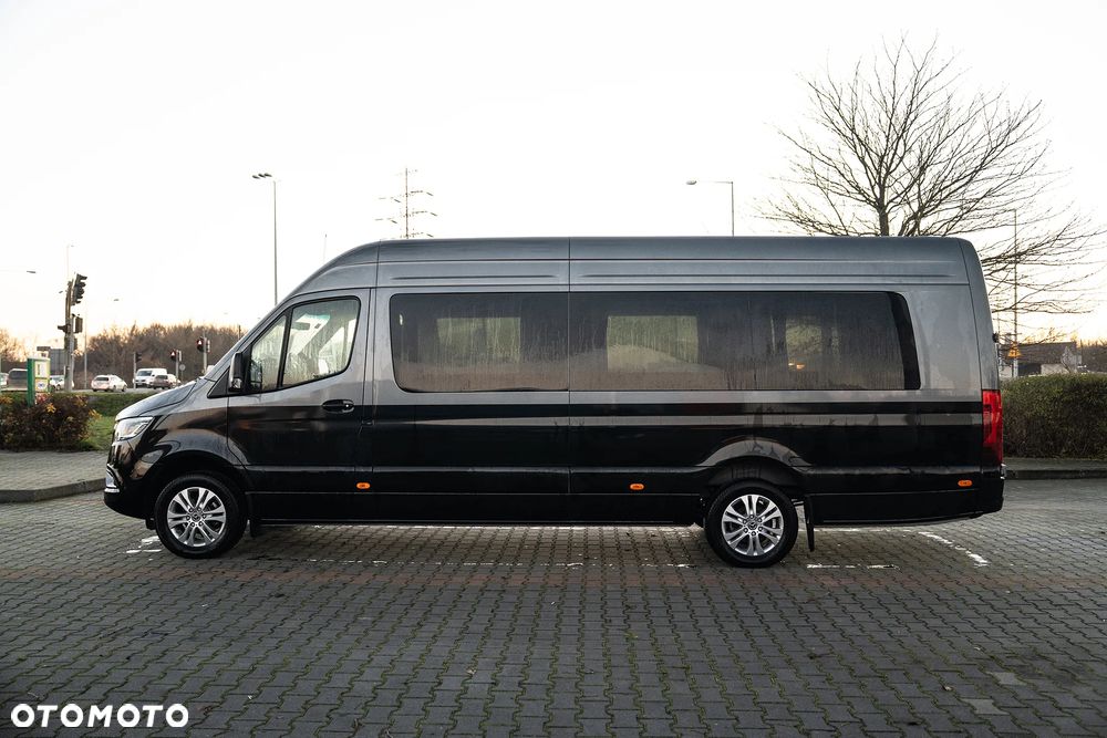 Mercedes-Benz Sprinter 907.235 - 4