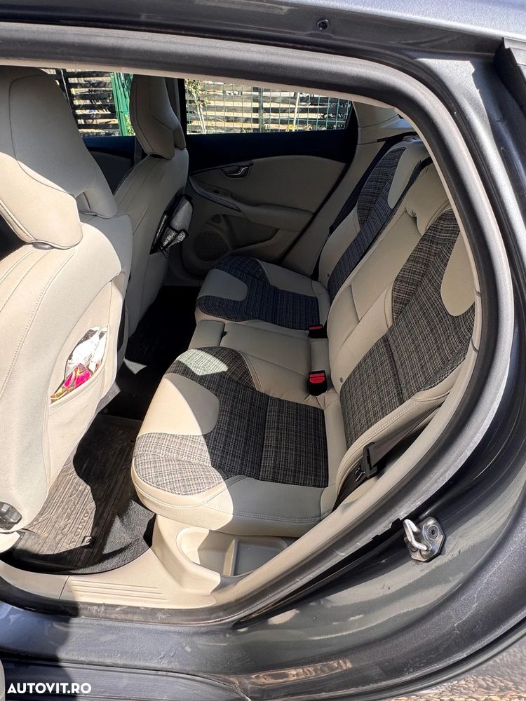 Volvo V40 - 14