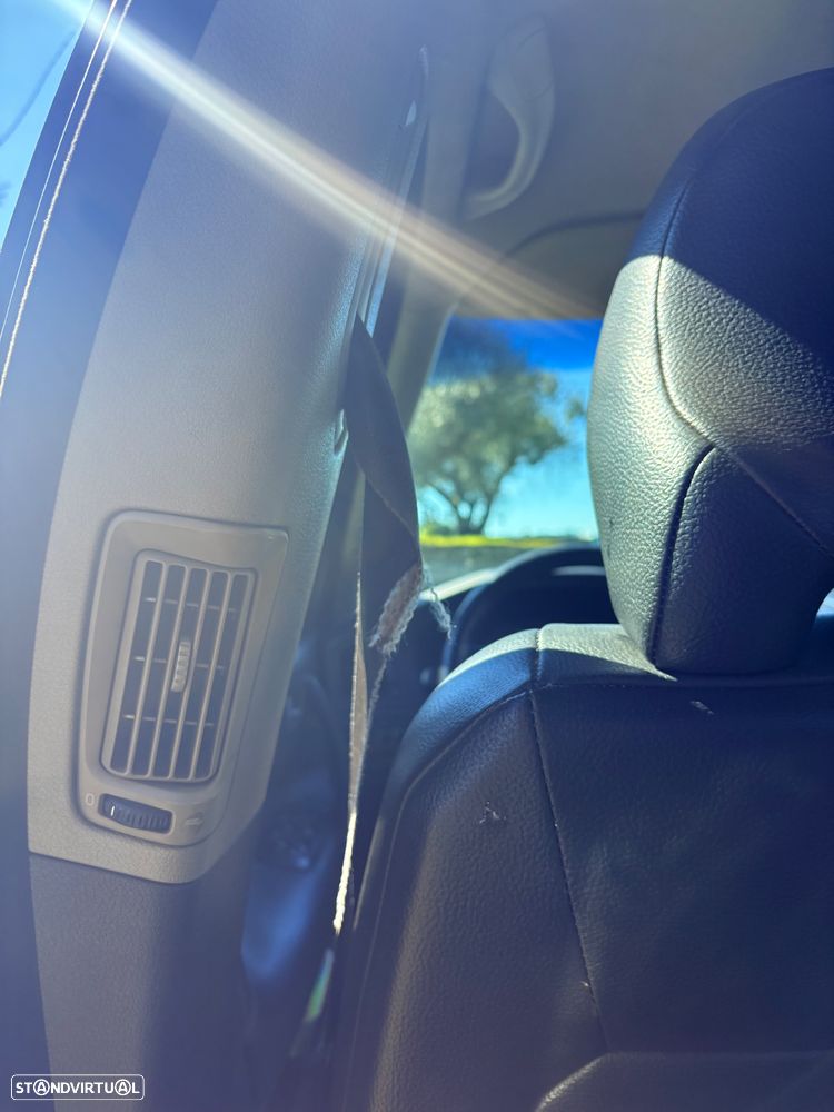 Volvo S60 2.4 D5 - 7