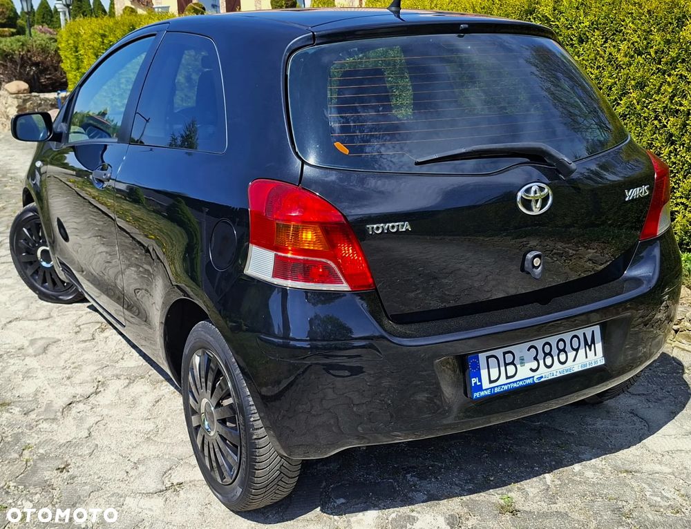 Toyota Yaris 1.0 VVT-i Cool - 4