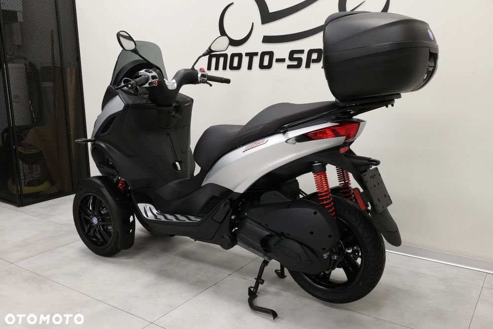 Piaggio MP-3 - 7