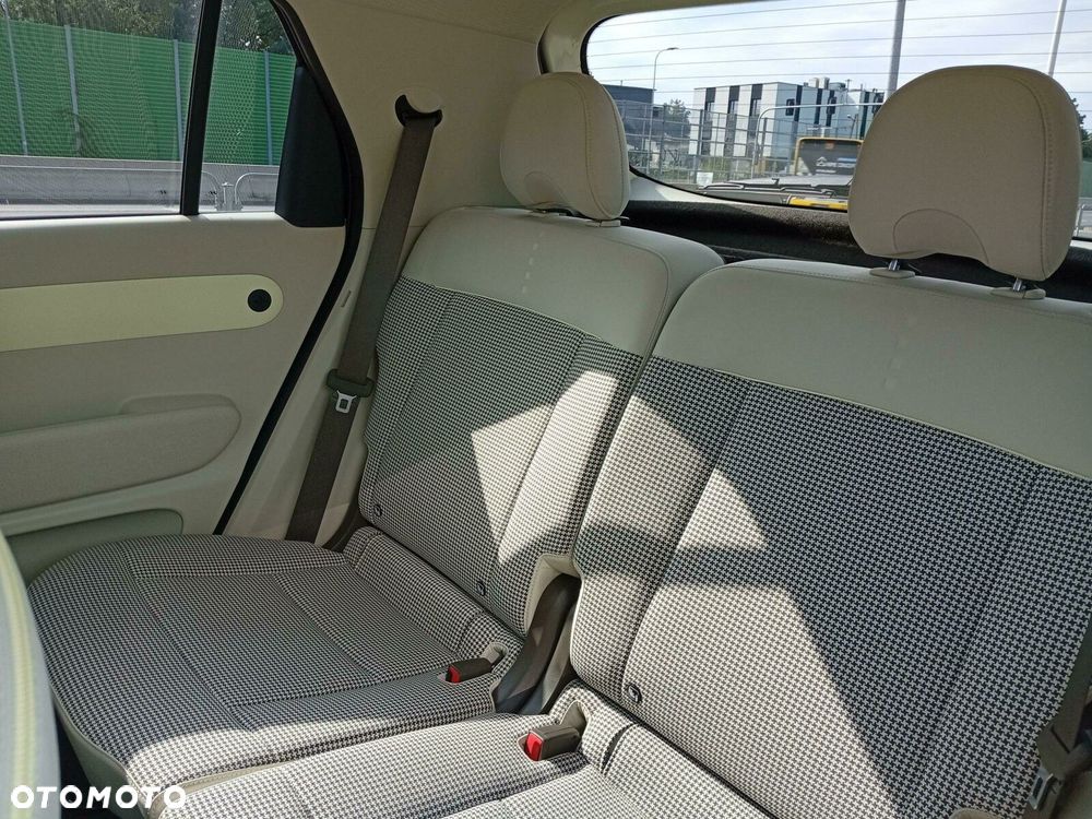 Hyundai Inster 49kWh Smart Limited - 16