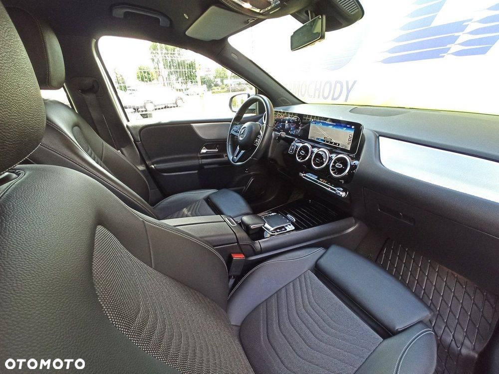 Mercedes-Benz Klasa B 220 4-Matic Progressive 7G-DCT - 14