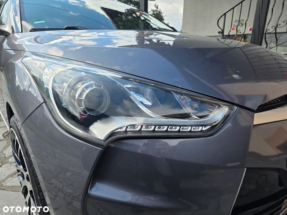 Hyundai Veloster 1.6 DCT Premium - 20