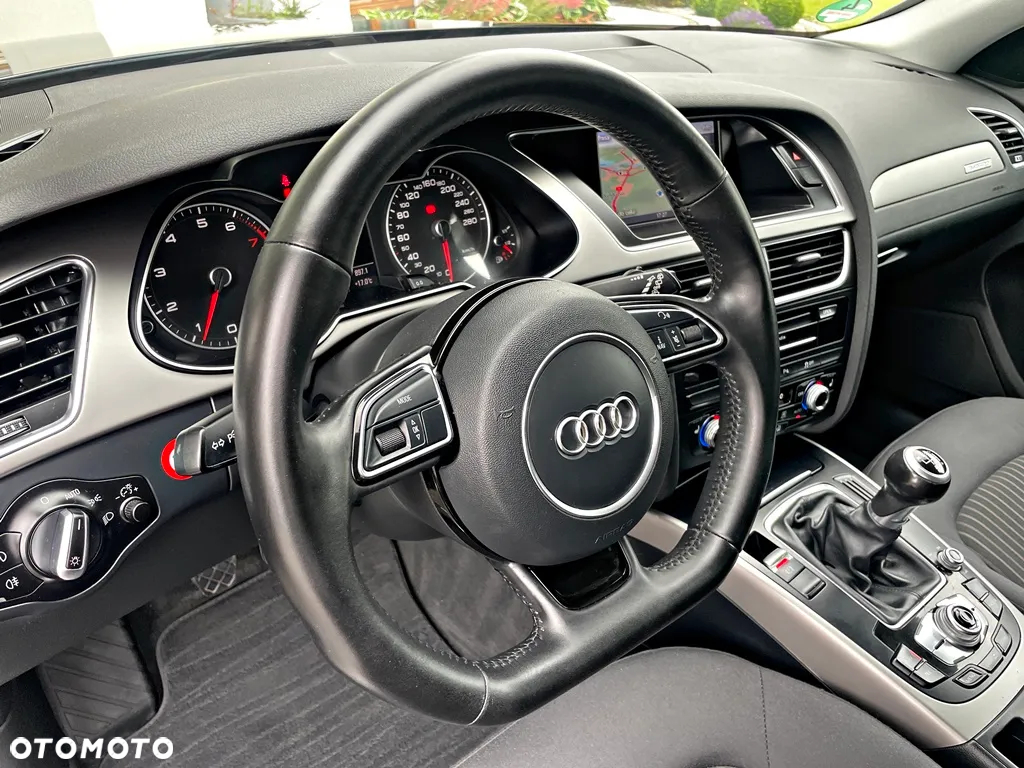 Audi A4 Avant 1.8 TFSI quattro Ambiente - 19