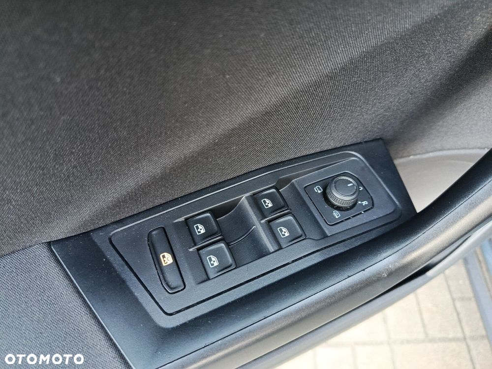 Volkswagen T-Roc 1.5 TSI Life - 13