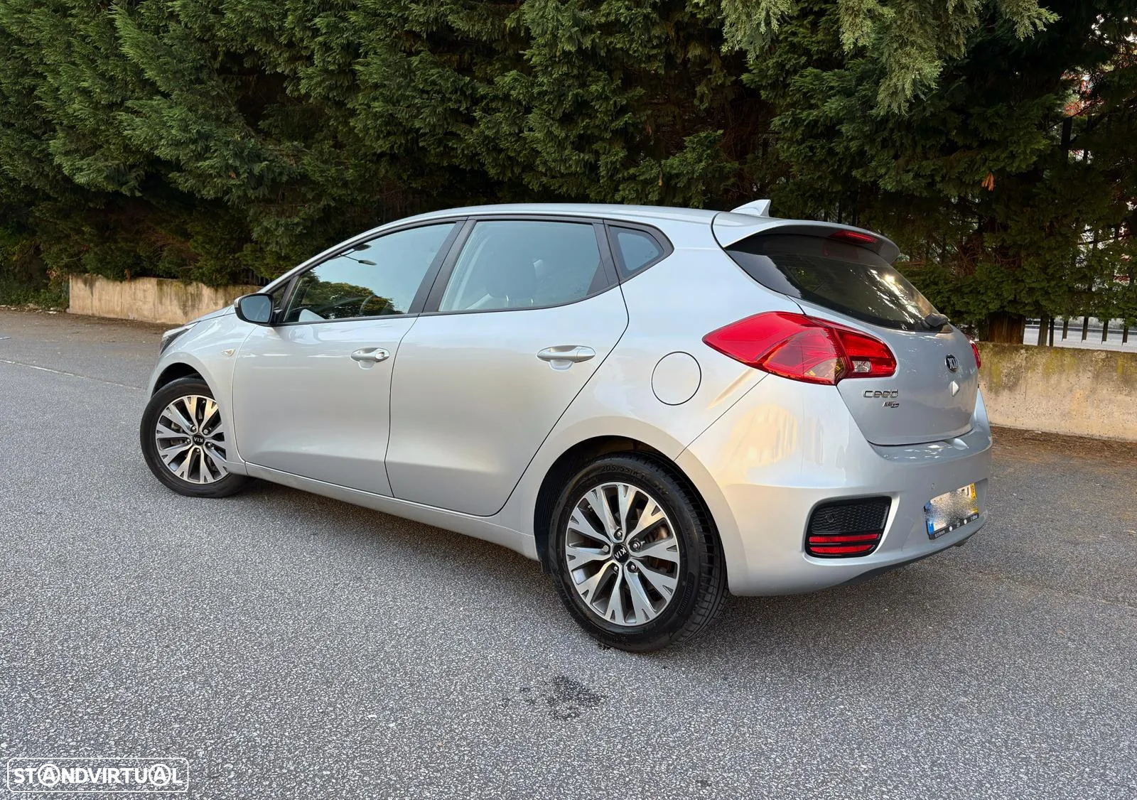 Kia Ceed 1.4 CRDi Nav Line - 2