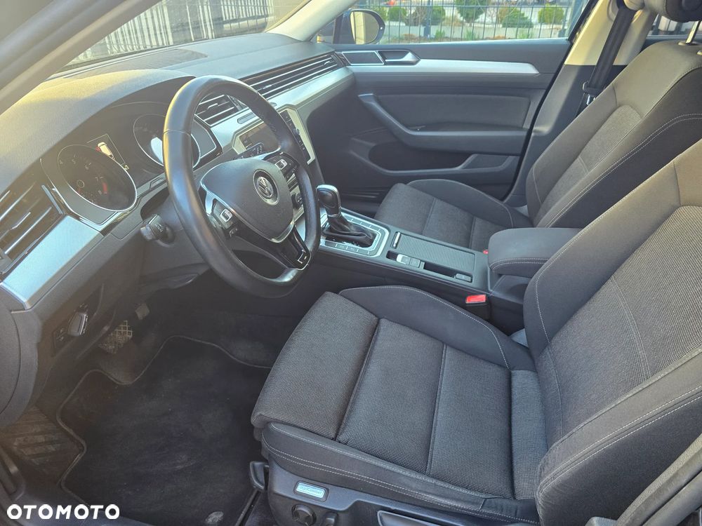 Volkswagen Passat 1.8 TSI BMT Comfortline DSG - 10