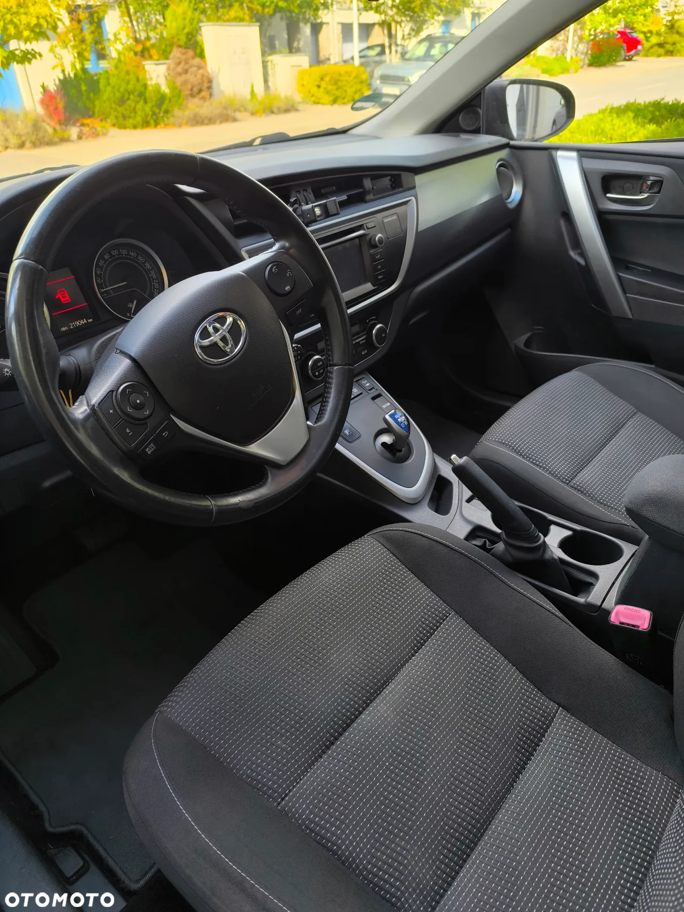 Toyota Auris 1.8 HSD Luna - 8