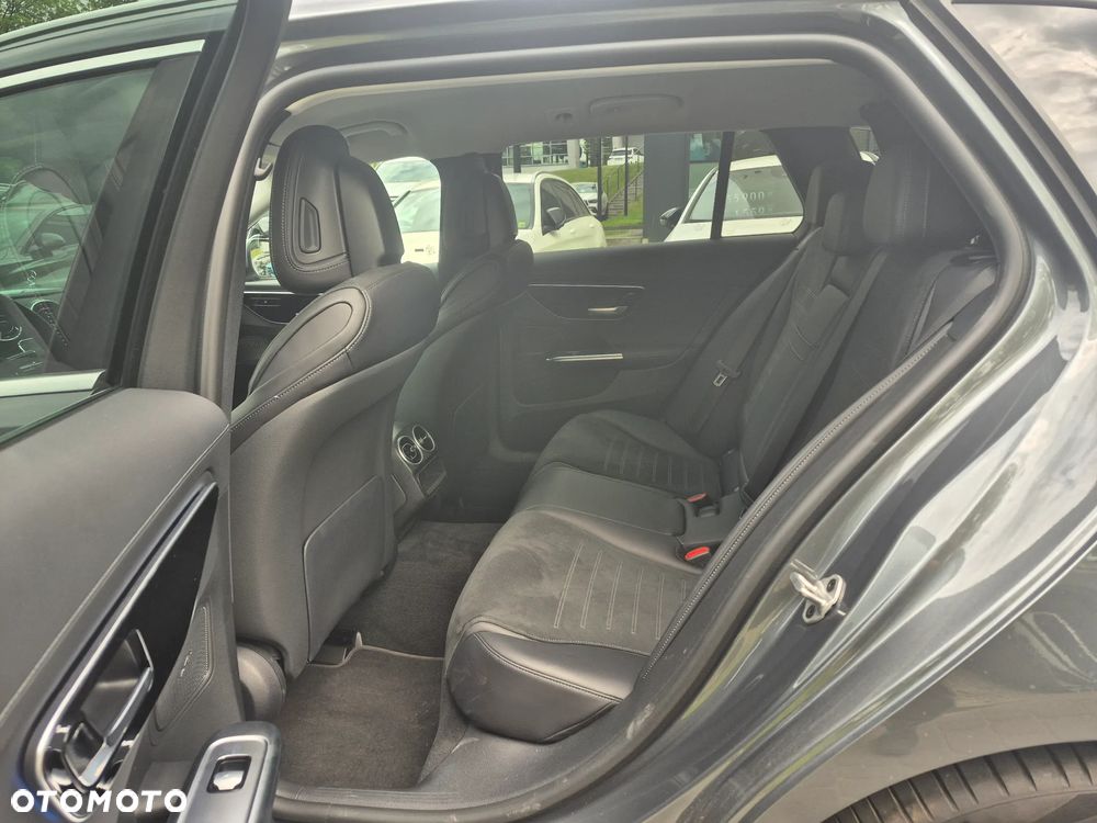 Mercedes-Benz Klasa C 200 9G-TRONIC - 24