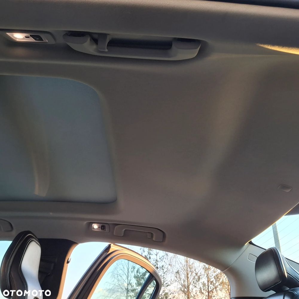 Volvo S60 T6 AWD Momentum Pro - 17