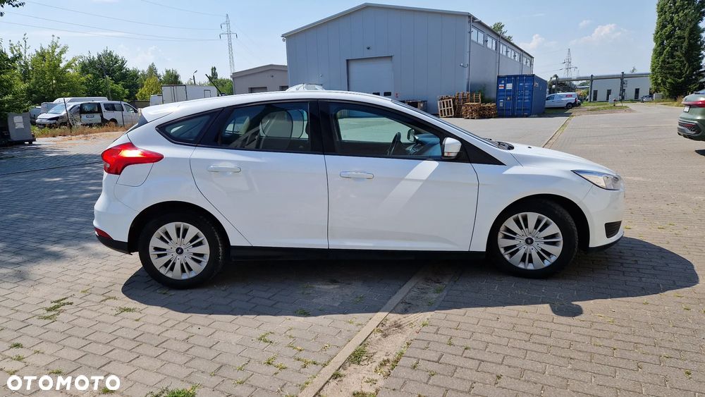 Ford Focus - 21